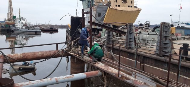 Выезд для отбора проб воды на содержание примесей